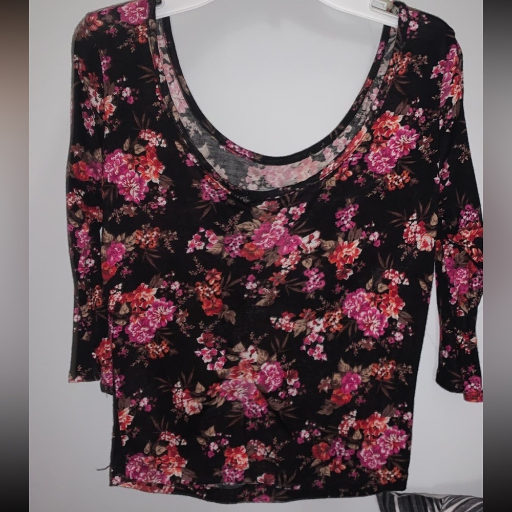 Black and pink floral crop top
